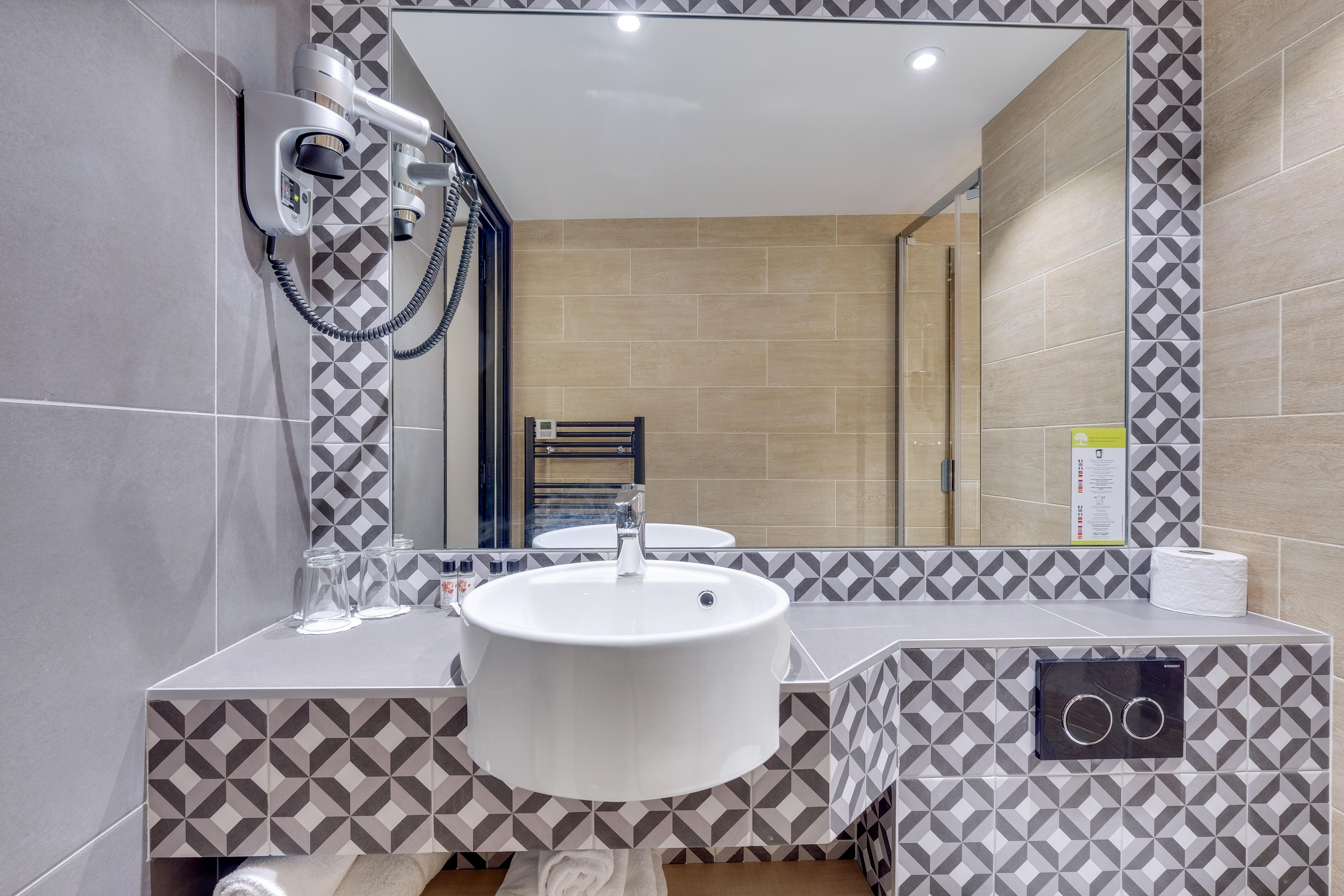 Hotel Lucien & Marinette Paris Bagian luar foto